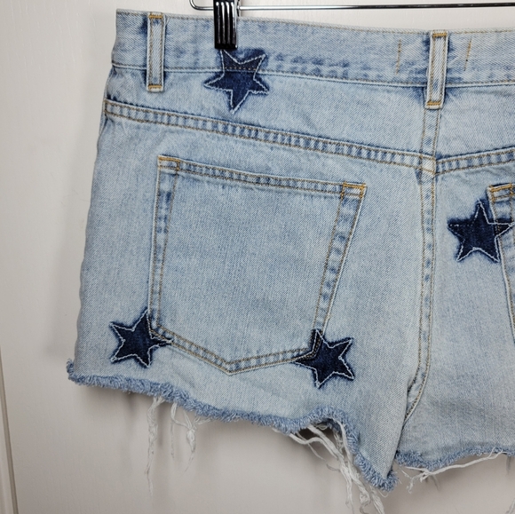 Rails Logan Star Denim Shorts Size 30 Medium Wash Button Fly 100% Cotton - Picture 11 of 12